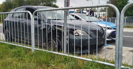 Naszprycowany pirat na ulicach Krakowa. To mogło skończyć się kolejną tragedią. Policja w akcji