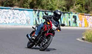Jakimi motocyklami 125 cm3 można jeździć na kategorię B?