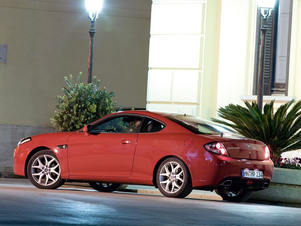 Hyundai Coupe 2