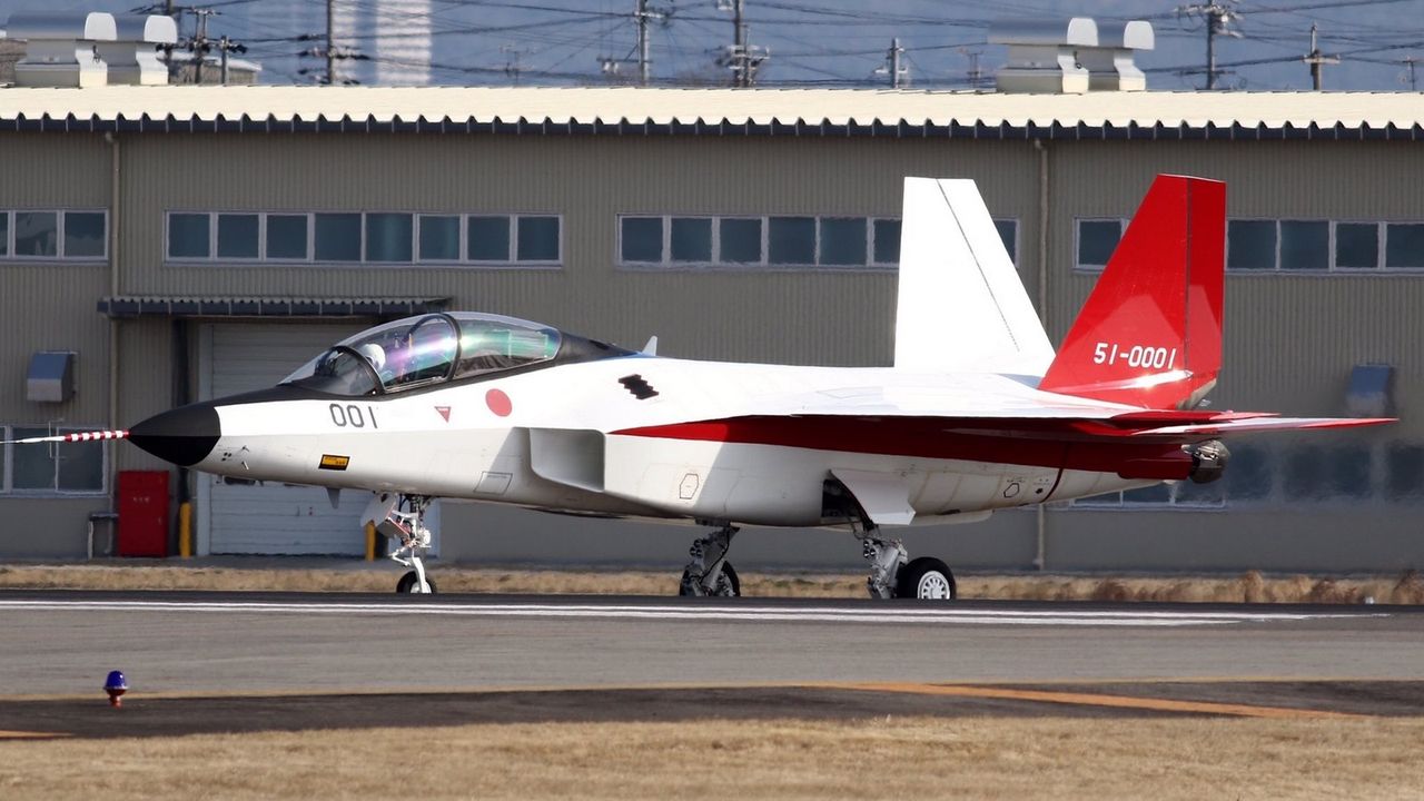 Mitsubishi X-2