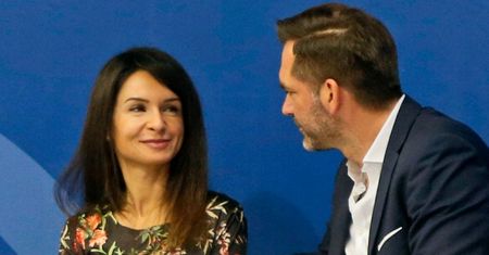 Marta Kaczyńska i jej TRZECI mąż świętują drewnianą rocznicę ślubu. Suknię ślubną kupiła za 429 złotych