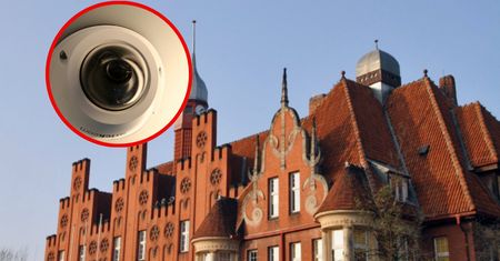 Prezydent podglądany. Kto zainstalował kamerę w urzędzie?