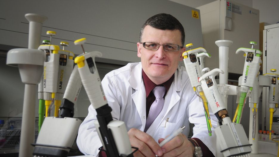 Dr Paweł Grzesiowski o powrocie nauki zdalnej 