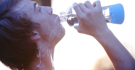 Hiponatremia – objawy, przyczyny, leczenie