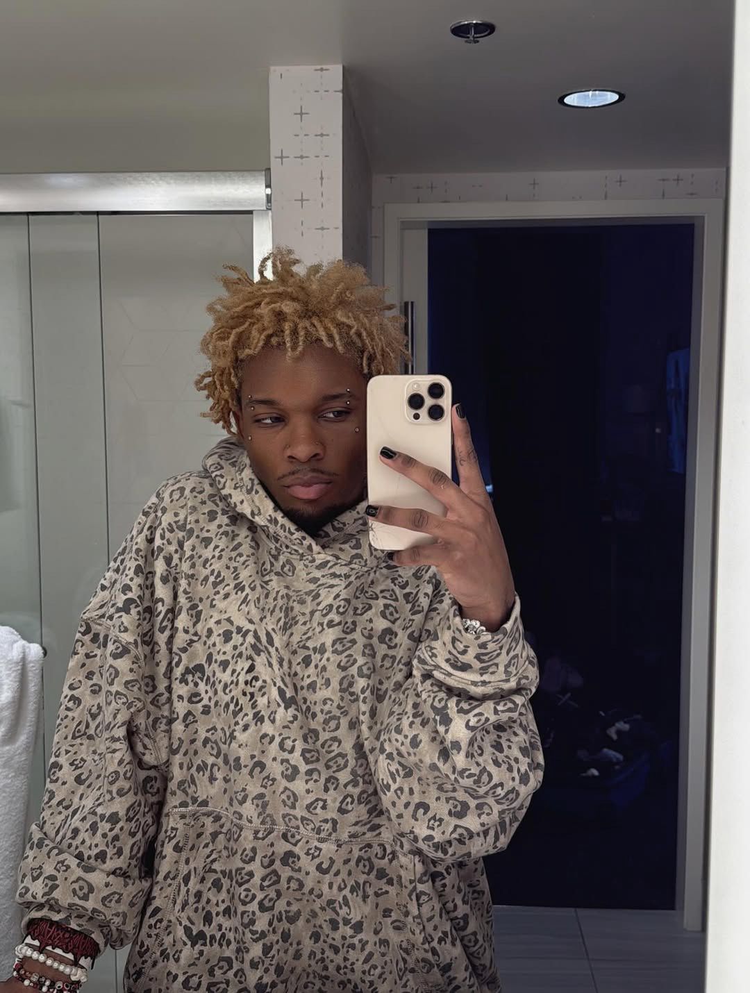 David Anthony Burke, znany jako D4vd.