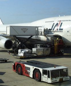 Samolotem bez bagażu. Pasażerowie mają zostawić ubrania w domu