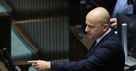 Fikcyjne zatrudnienie Mateckiego. Byli dyrektorzy LP przed sądem