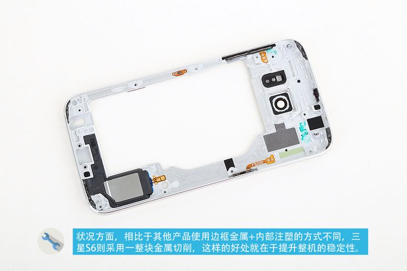 Galaxy S6 rozebrany na części pierwsze. Jak trudna będzie wymiana baterii? 7