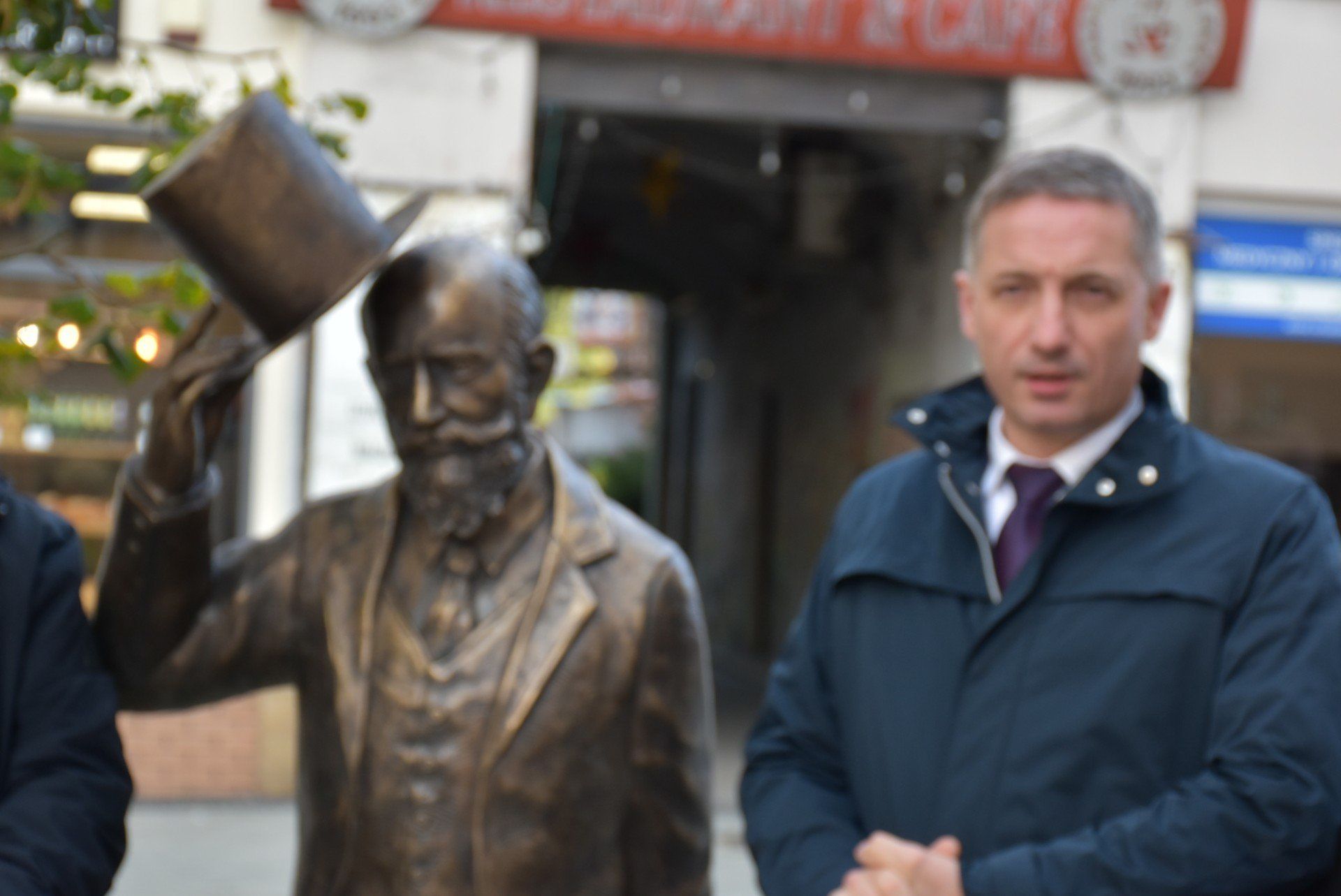 Pomnik wielkiego (nie wzrostem) burmistrza Otto Günthera stanął w samym centrum Rybnika