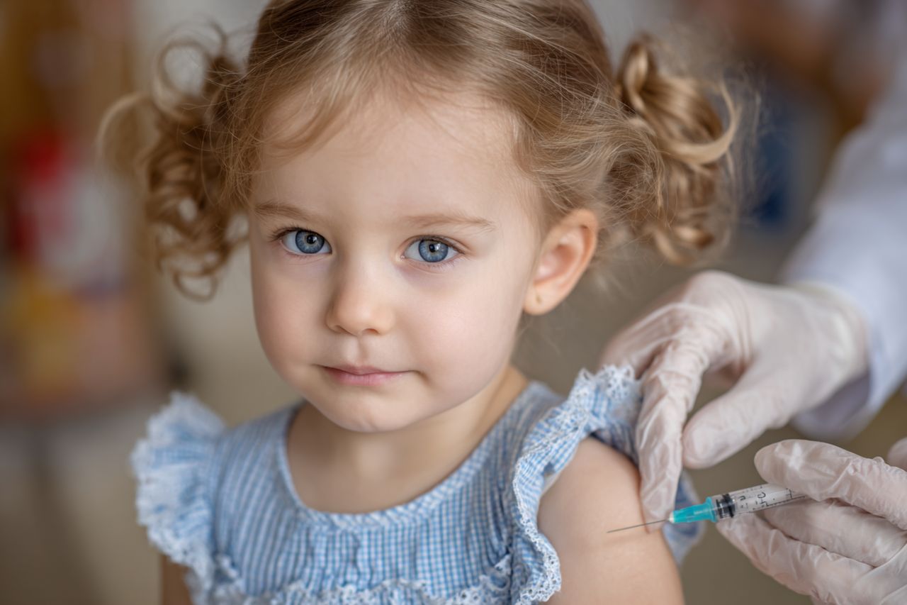 Mniej obowiązkowych szczepień dla dzieci w USA. Nowe wytyczne CDC wywołały burzę