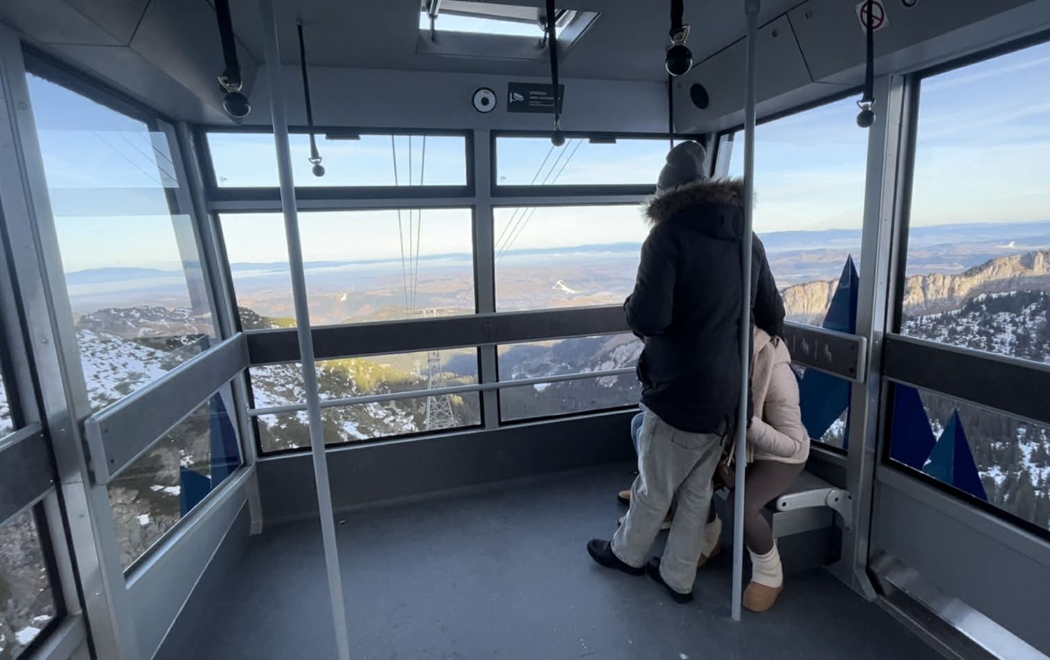 Pusta kolejka z Kasprowego Wierchu to rzadki widok 