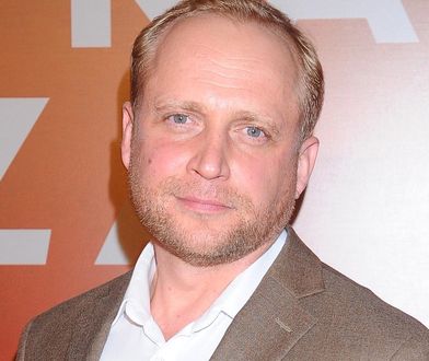 Przyłapali go fotoreporterzy. Na swoją kolej czekał długie godziny