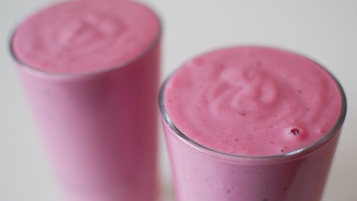 Koktajl owocowy pobudzi i pomoże w walce z nadprogramowymi kilogramami 