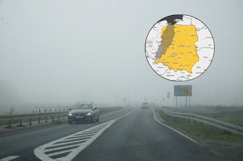 Kierowcy, noga z gazu! IMGW ostrzega przed gęstą mgłą i śliskimi drogami