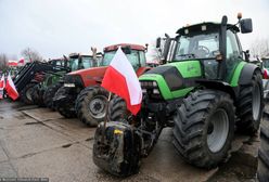 Rolnicy zablokowali mleczarnię w Olecku. Żądają ujawnienia prawdy