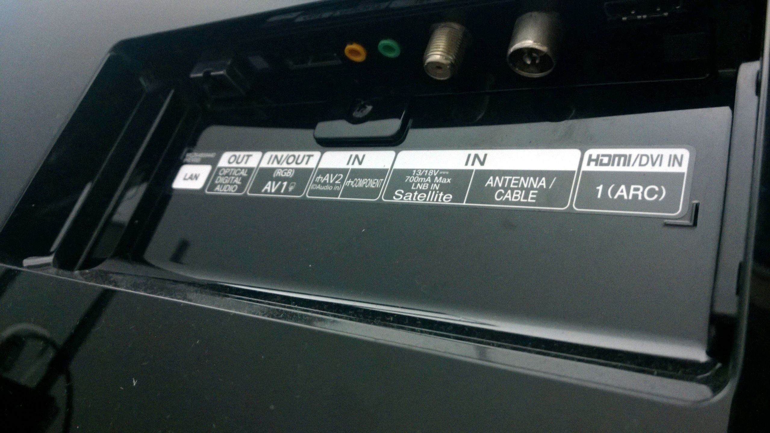 Prywatne kino w Twoim domu? Testujemy zakrzywiony, 55-calowy LG OLED TV 9
