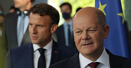 Niemiecka prasa: Scholz powinien zawieźć Ukrainie broń