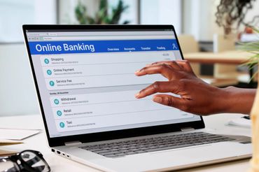 Na co zwrócić uwagę porównując konta bankowe?