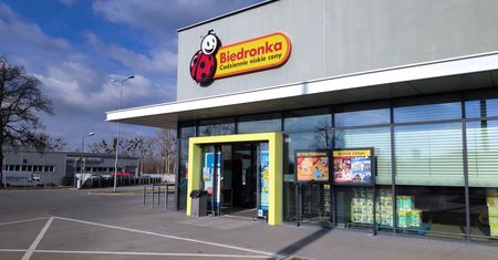 Biedronka znów to robi. Zaoszczędzisz nawet 299 zł