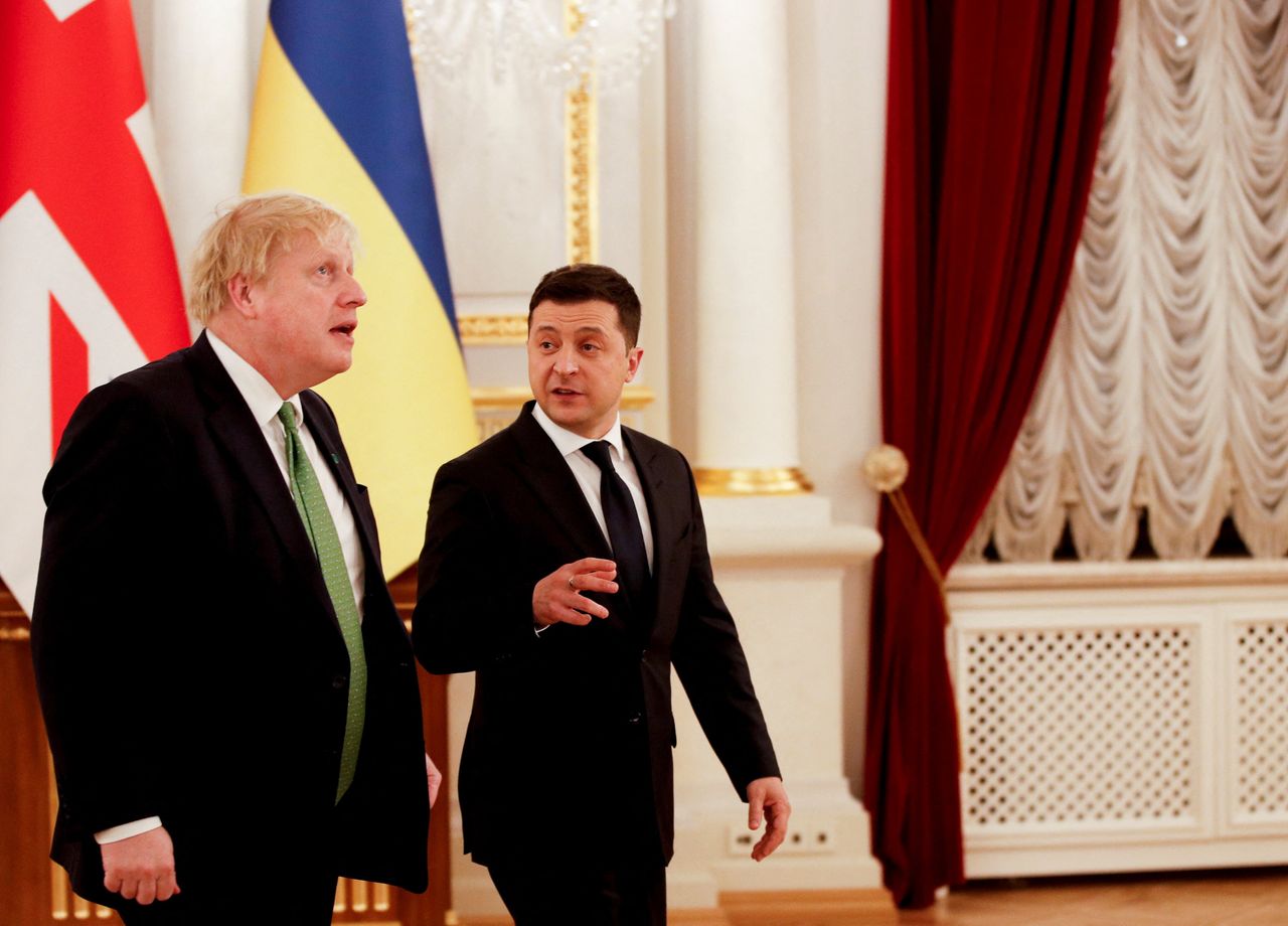 Wołodymyr Zełenski i Boris Johnson