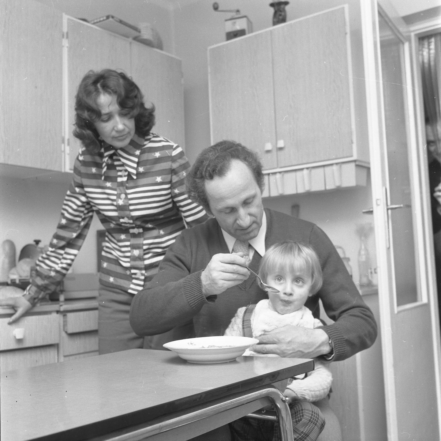 Franciszek Pieczka z żoną i synem w 1975 r.