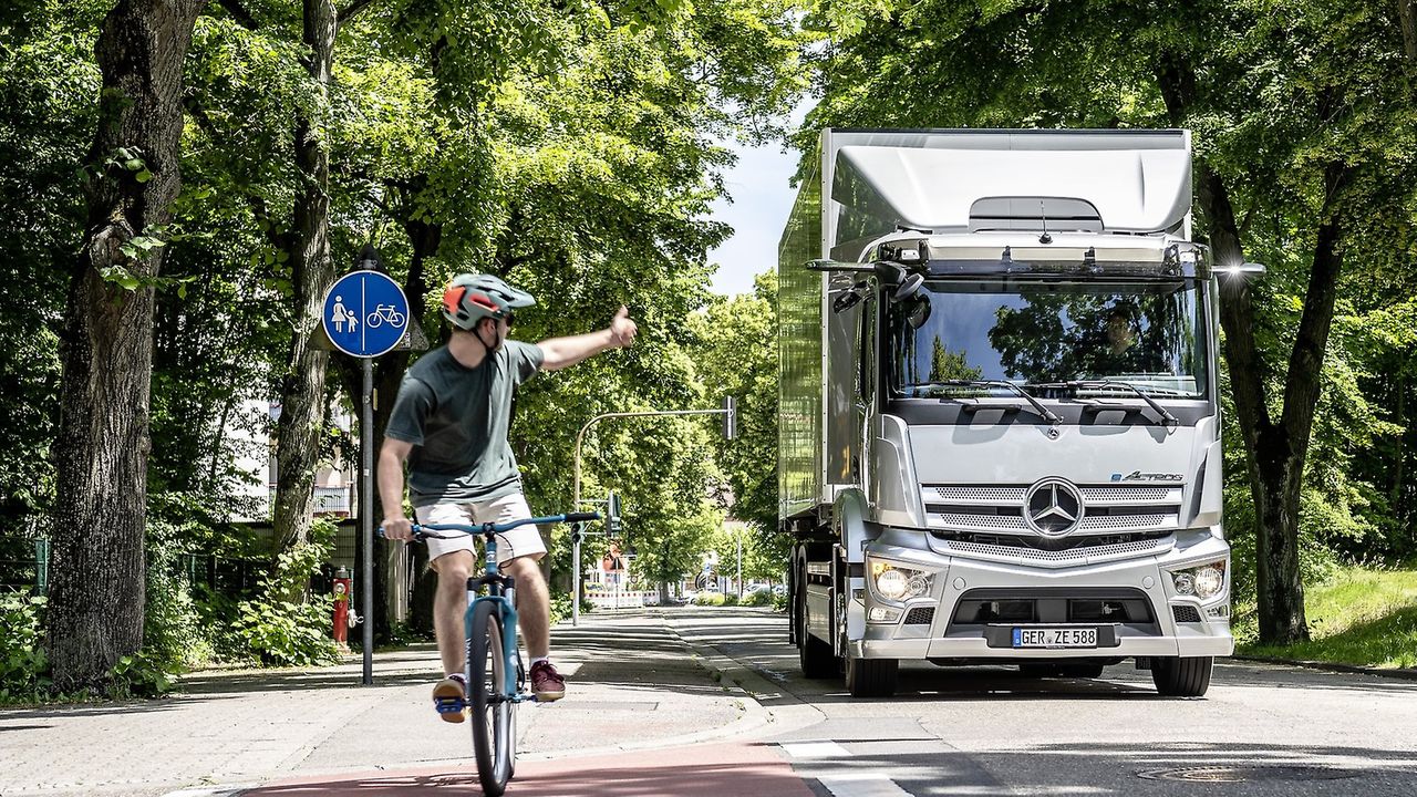 Mercedes-Benz eActros to pierwsza elektryczna ciężarówka marki. Wiemy, kiedy zostaną tylko takie