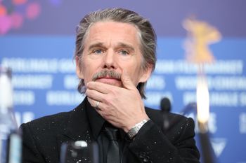 Pod naporem pytań o politykę. Ethan Hawke próbował wymigać się od odpowiedzi