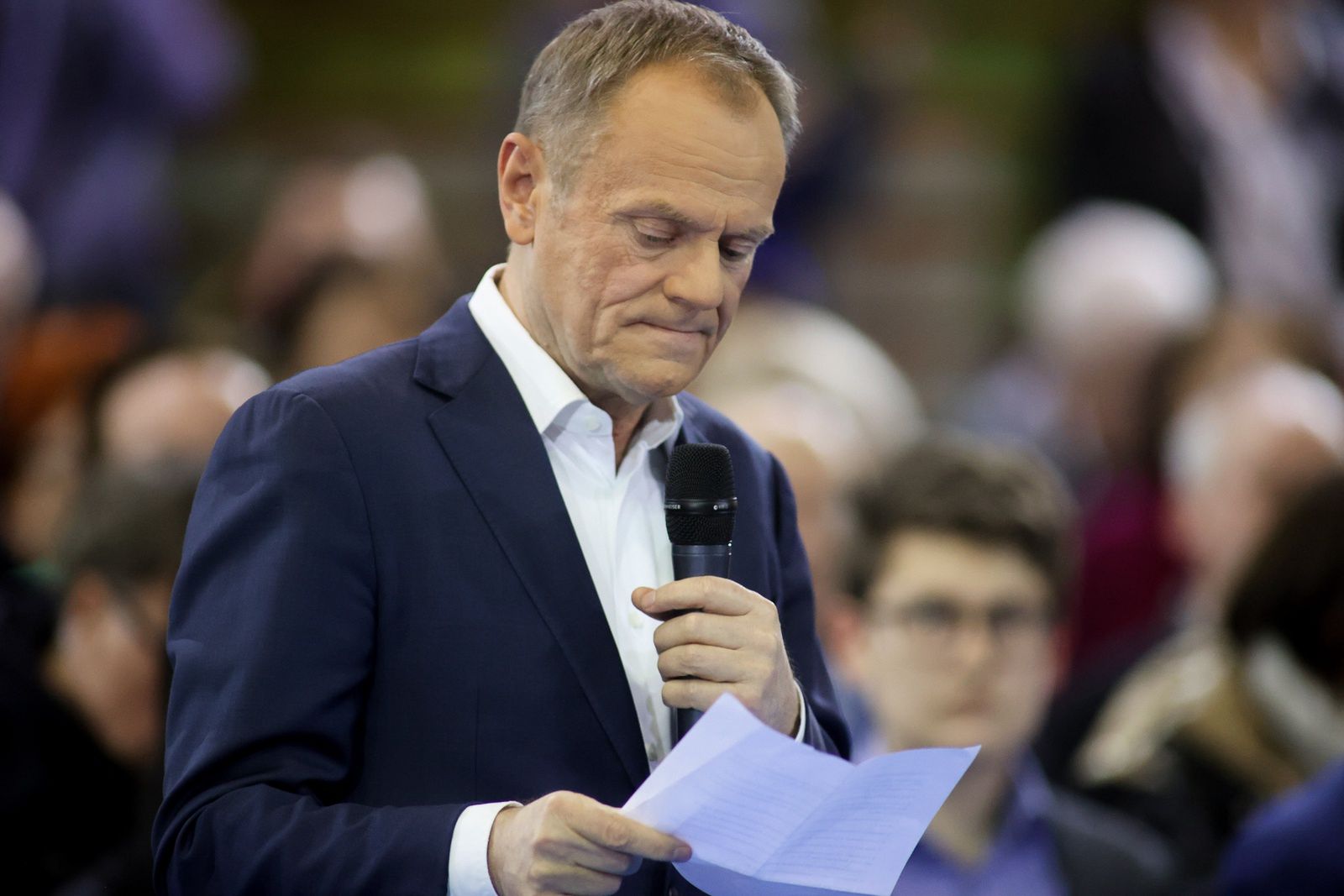 Donald Tusk
Pabianice, 27.02.2023. Przewodnicz�cy Platformy Obywatelskiej Donald Tusk podczas otwartego spotkania z mieszka�cami miasta w Hali MOSiR w Pabianicach, 27 bm. (amb) PAP/Marian Zubrzycki
Marian Zubrzycki
obywatelska, otwarte, platforma, PO, polityk, polityka, przewodnicz�cy PO, spotkanie