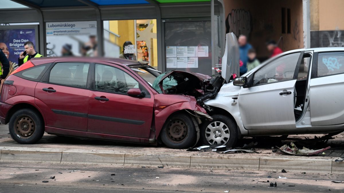 Rozbite auto sprawcy wypadku w Szczecinie