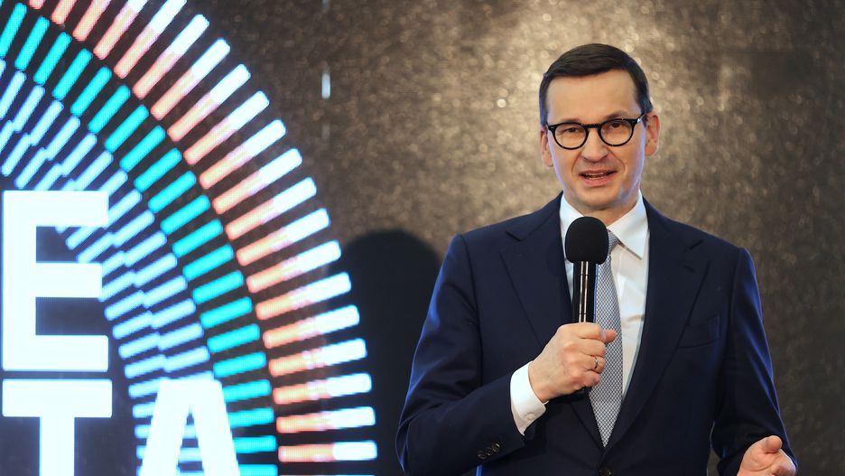 Premier Mateusz Morawiecki - KPRM przygotował ustawę i chce dotować wymianę dekoderów w Polsce