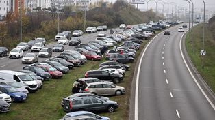 Gdańsk: Dojazd na cmentarze w okresie Wszystkich Świętych 2025. Objazdy, parkingi, komunikacja miejska