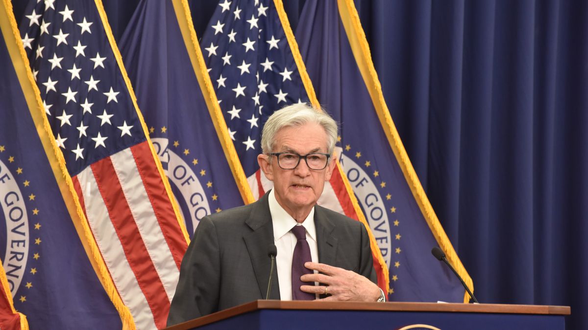WASHINGTON, DC - JULY 30: U.S. Federal Reserve Chairman Jerome Powell delivers remarks at a news conference following a Federal Open Market Committee (FOMC) meeting at the Federal Reserve on July 30, 2025 in Washington, DC. The Federal Reserve left interest rates unchanged Wednesday for a fifth straight meeting. (Photo by Sha Hanting/China News Service/VCG via Getty Images)