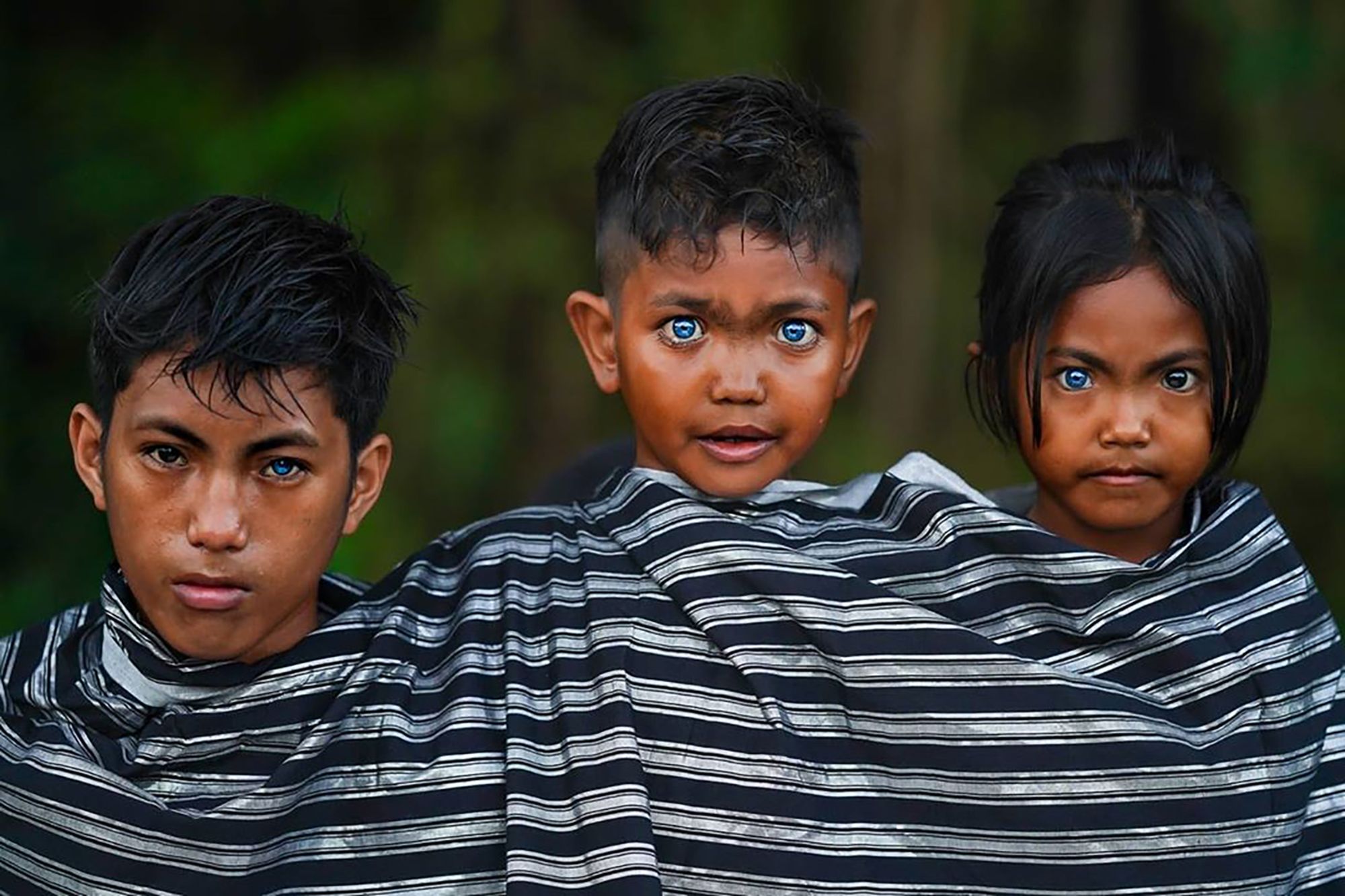 Niebieskookie plemię z Indonezji. Portrety tych osób zapadają w pamięć 1