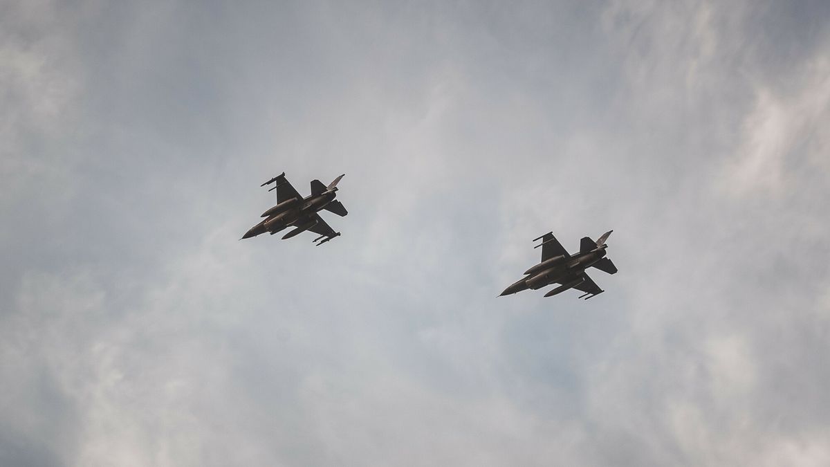 Zmasowany atak na Ukrainę. Polska poderwała myśliwce