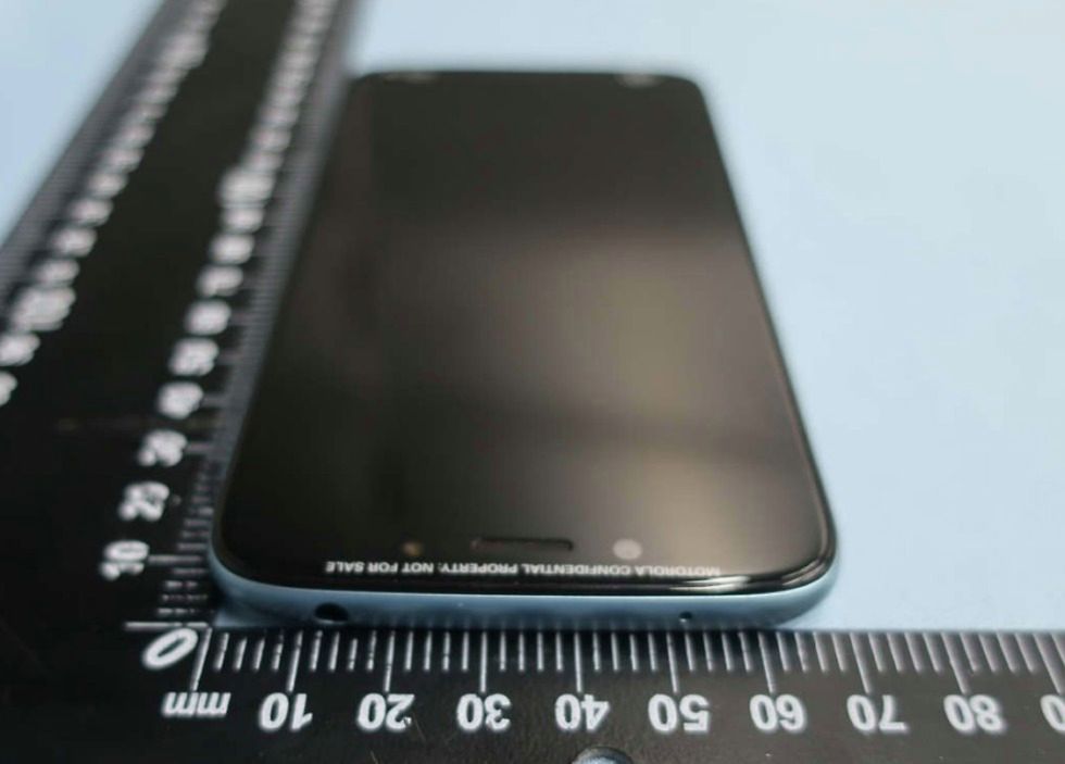 #wSkrócie: współpraca OnePlusa i McLarena, Galaxy S10 w benchmarkach i huawei z aparatem w ekranie na zdjęciu 6