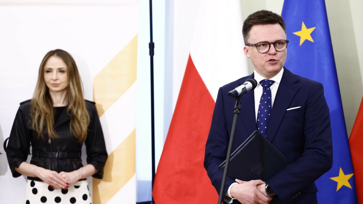 Powo?anie cz?onk�w Rady Ochrony Pracy
27.03.2024 Warszawa Uroczystosc wreczenia aktow powolania czlonkom Rady Ochrony Pracy przez marszalka Sejmu fot Filip Naumienko/REPORTER 
N/z: Agnieszka Dziemianowicz-Bak, Szymon Holownia
Filip Naumienko/REPORTER