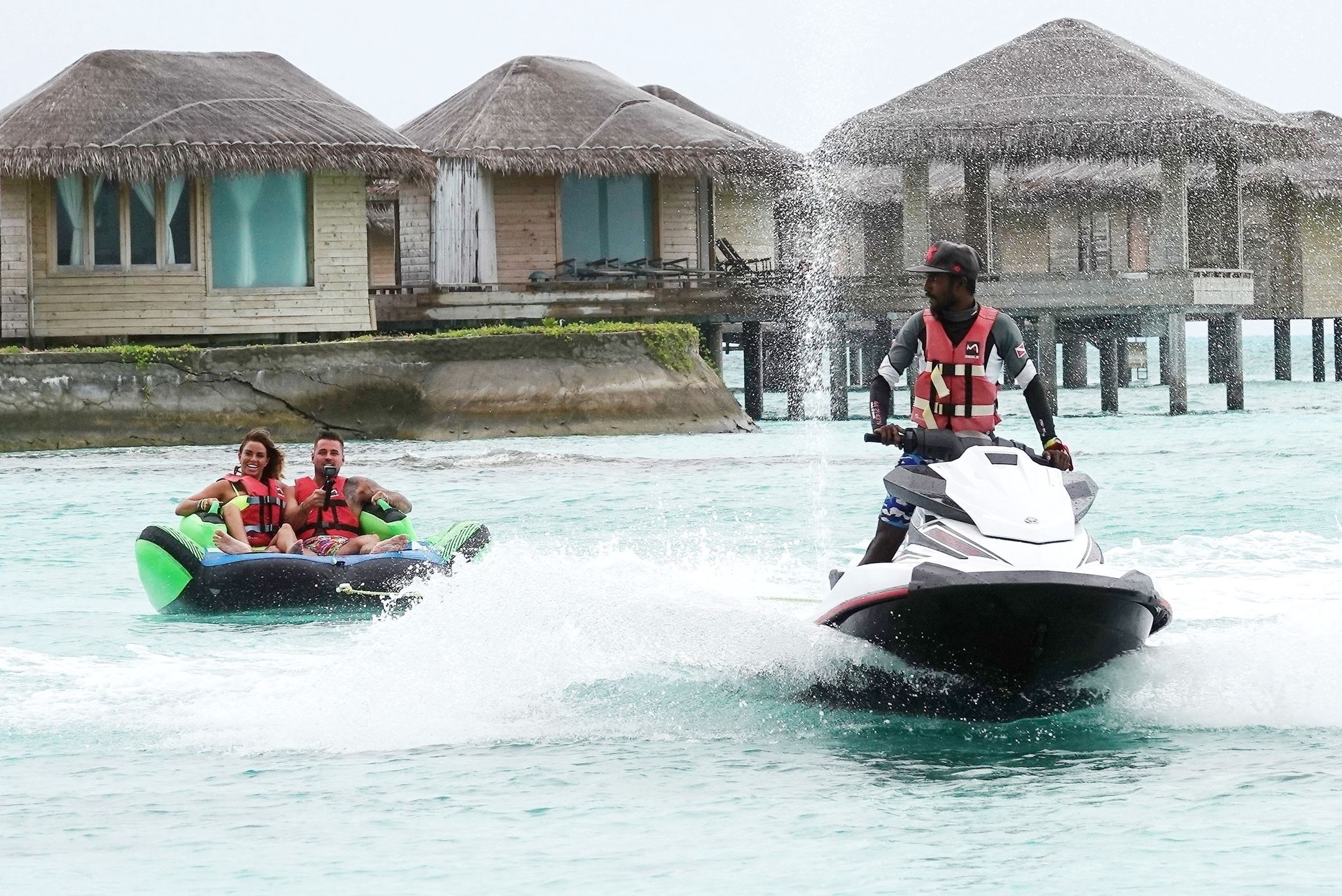 MALDIVES, MALDIVES  - *PREMIUM-EXCLUSIVE*  - *MUST CALL FOR PRICING* *PICS TAKEN 27/10/2020*Katie Price AKA Jordan pictured with her Boyfriend Carl Woods having fun while on their holiday in the Maldives.*UK Clients - Pictures Containing ChildrenPlease Pixelate Face Prior To Publication*