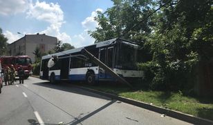 Wypadek autobusu w Katowicach. Są ranni