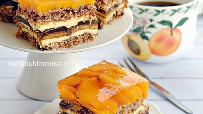 Ciasto z brzoskwiniami