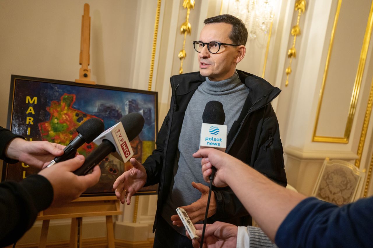 Sfabrykowane zdjęcia. Rosjanie uderzają w Morawieckiego