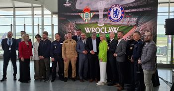 Finał Ligi Konferencji większym wyzwaniem niż Euro 2012