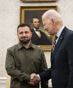 Zełenski nie mógł napisać inaczej. Tak skomentował decyzję Bidena