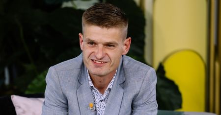 Tomasz Komenda POZBĘDZIE SIĘ niechcianych "tatuaży" z więzienia: "JESTEM WZRUSZONY"