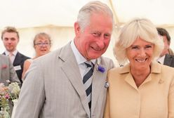 Niby nic takiego. Karol przyłapany na geście, który wiele zdradza