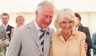 Niby nic takiego. Karol przyłapany na geście, który wiele zdradza