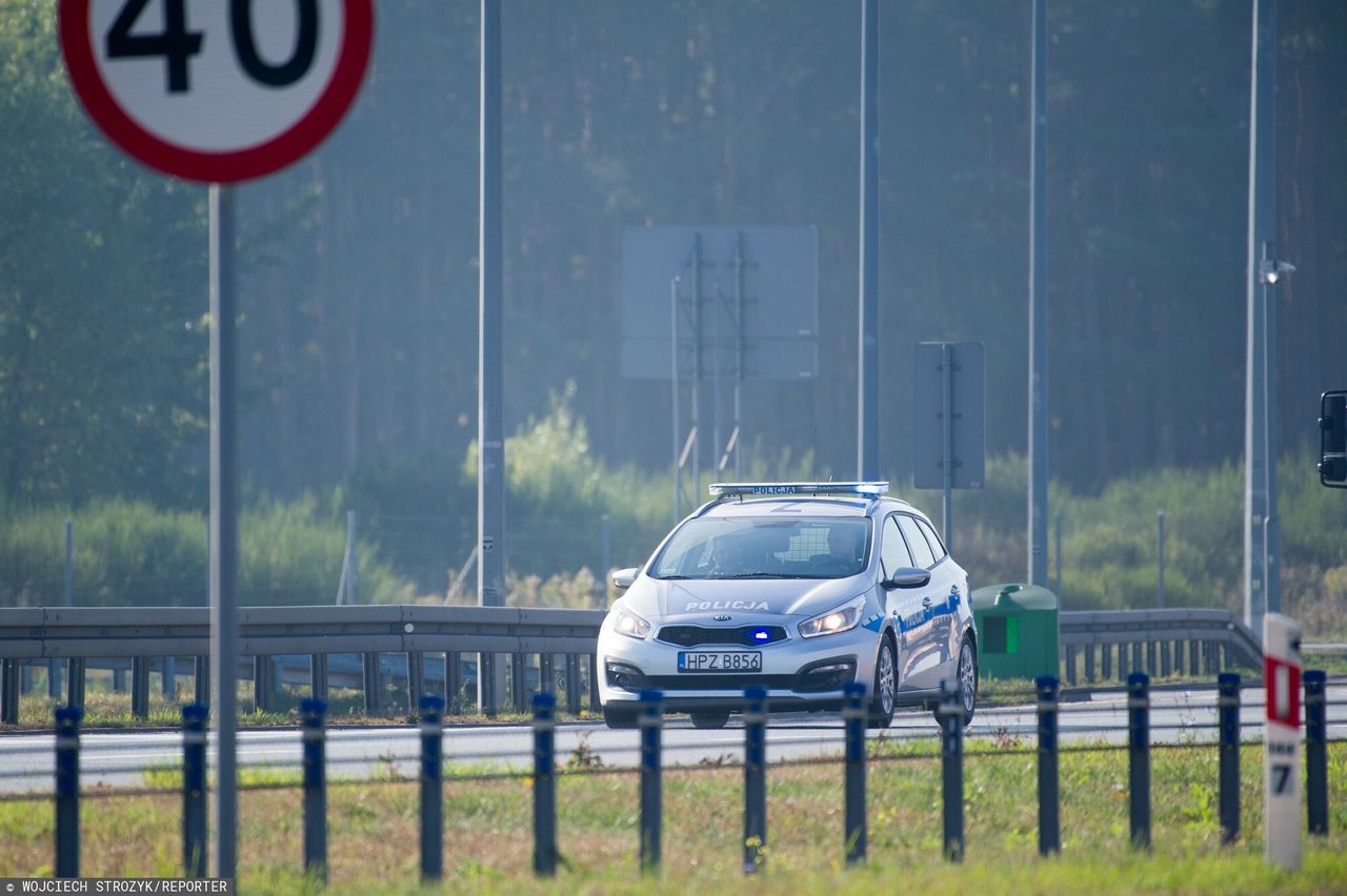 Jechał pod prąd hulajnogą na autostradzie