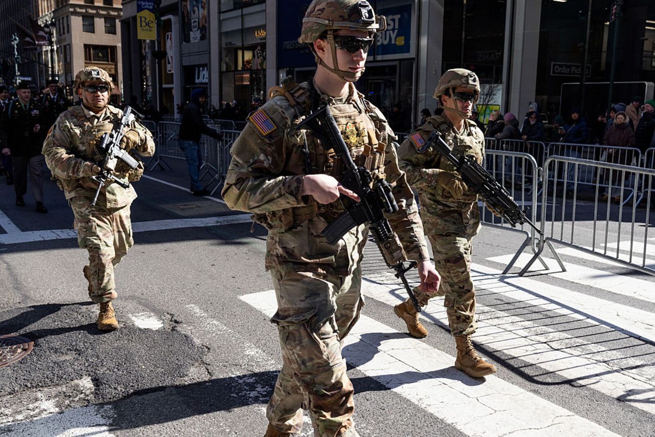 Media: Pentagon prowadzi przygotowania do operacji lądowej w Iranie