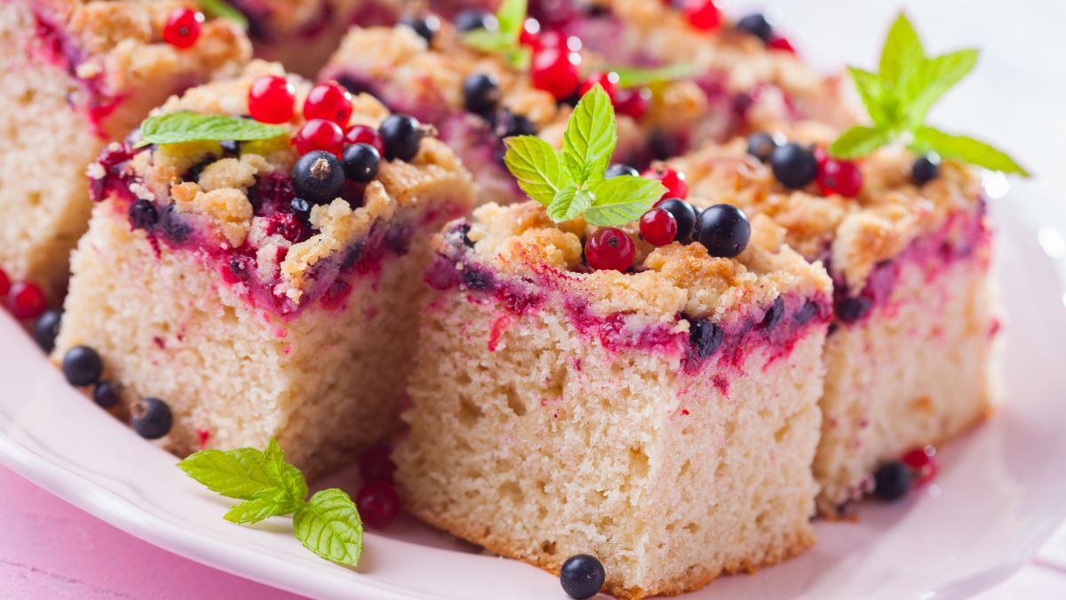 Drożdżowe ciasto z owocami