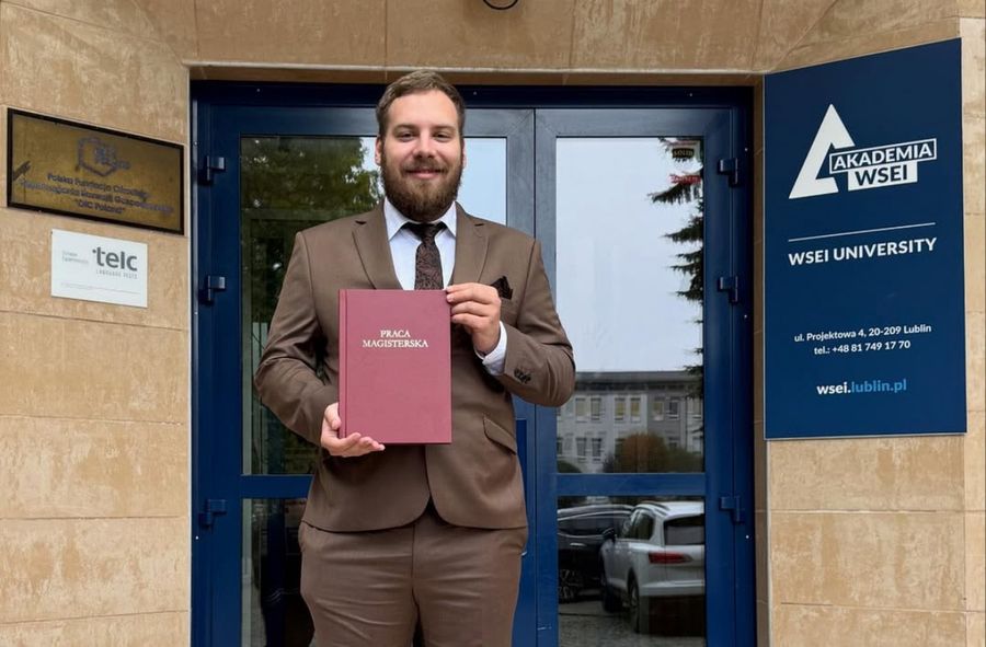 Japczan obronił magisterkę z psychologii. Tak, to ten streamer, 