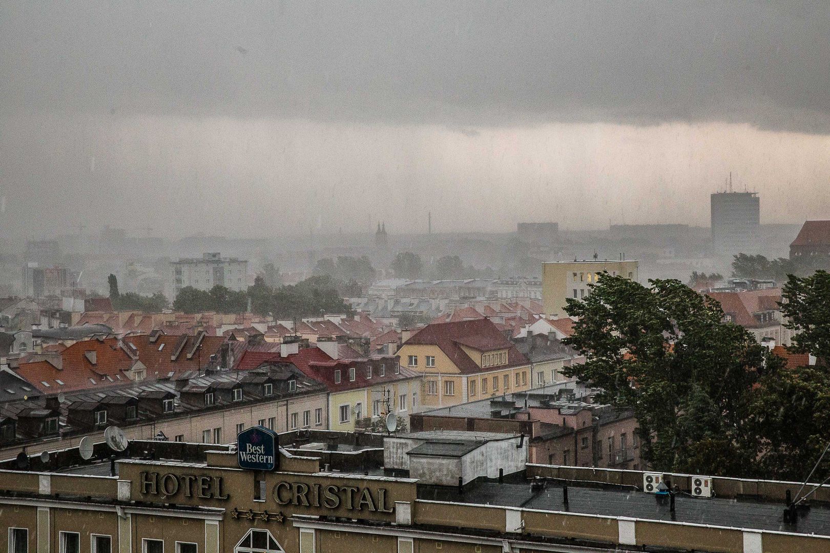 Burze w Podlaskiem. Dziś po południu może mocno zagrzmieć
